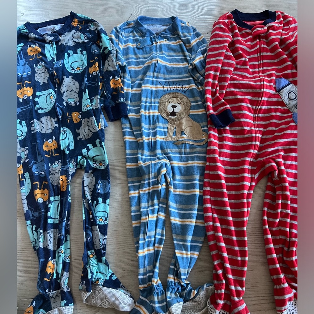 Boys pajamas 3T onesies
